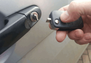 dépannage clé bâtiment clé voiture alpes-maritimes Nice Nantes Bordeaux